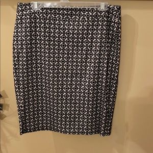 Ann Taylor Patterned Pencil Skirt